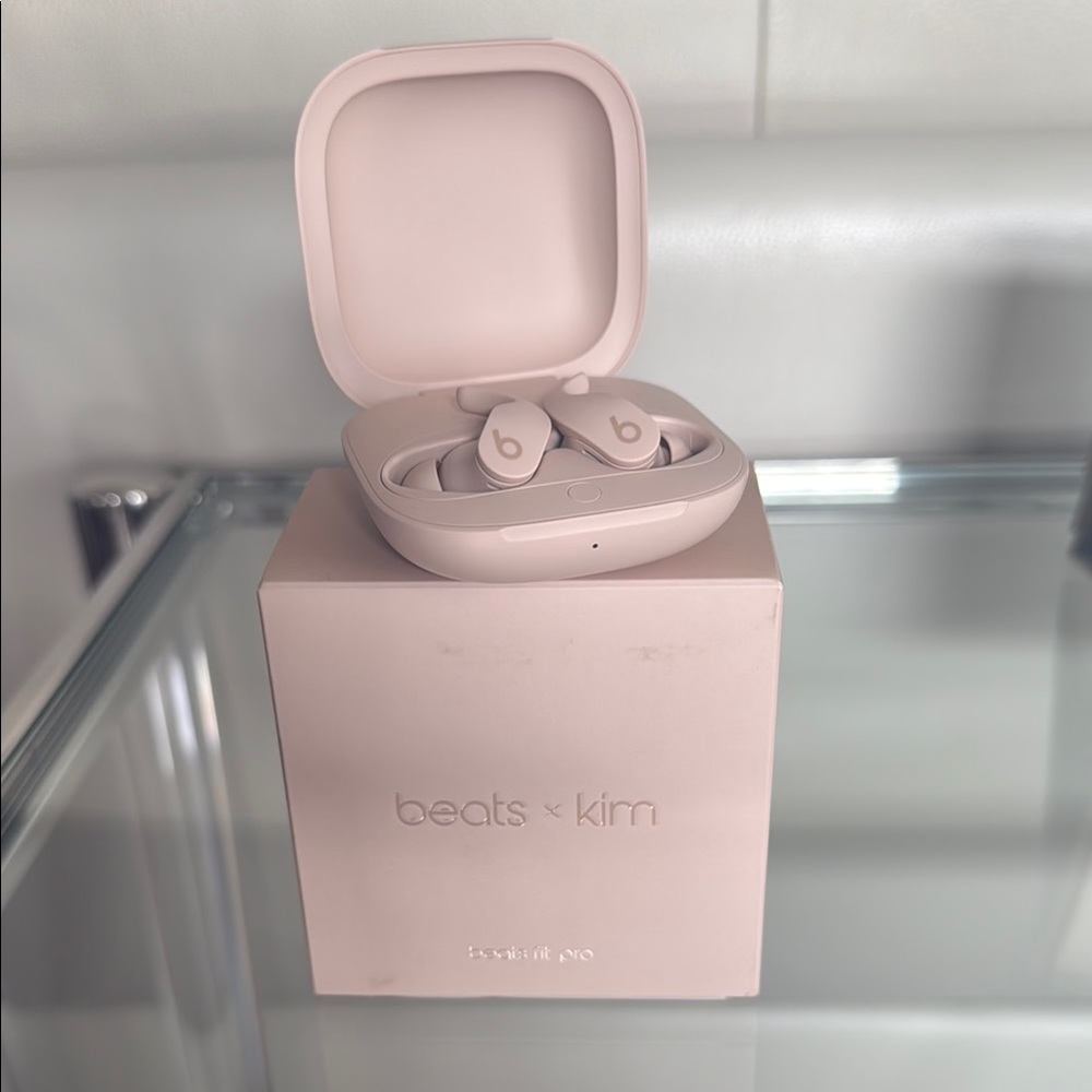 Beats x Kim  ✨ Modern Pink Earbud Headphones with Matte Finish